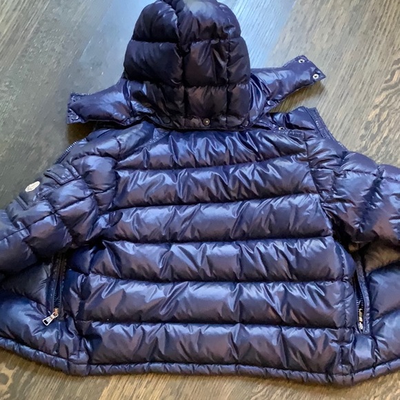 Moncler boys navy blue jacket - Picture 8 of 8
